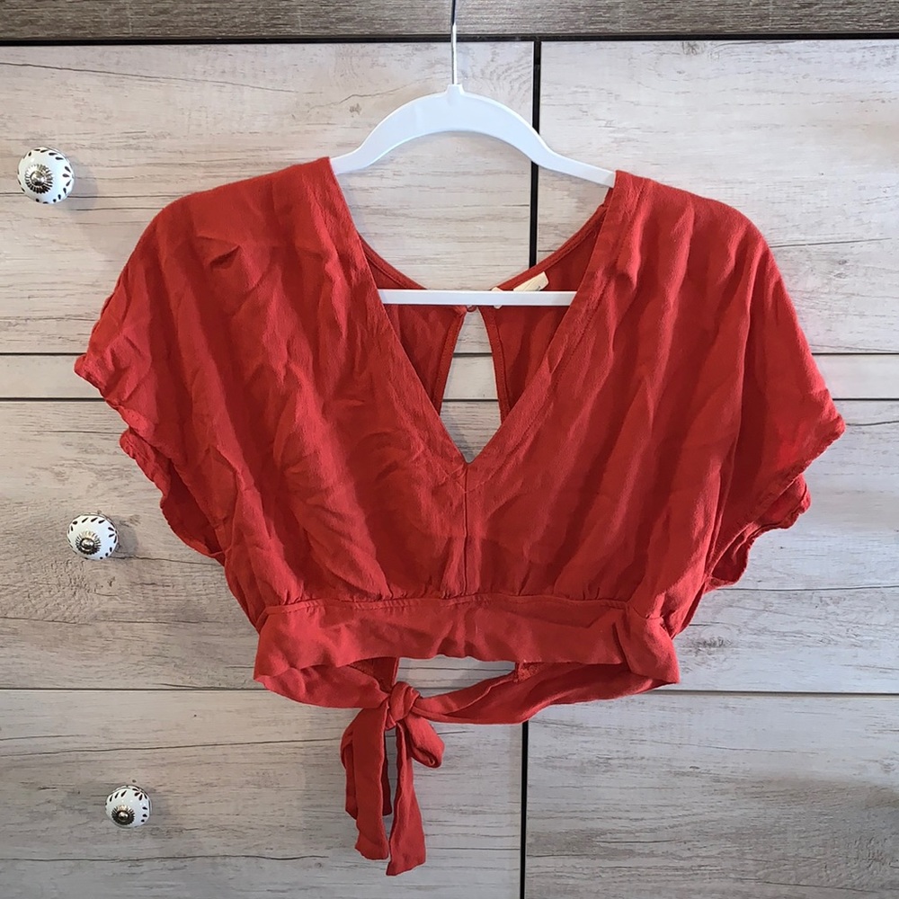 Sky & Sparrow tie crop top - burnt orange